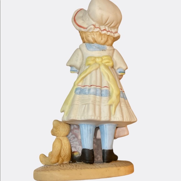 Jan Hagara- Jenny and her Bye Lo Doll Figurine - Picture 5 of 9